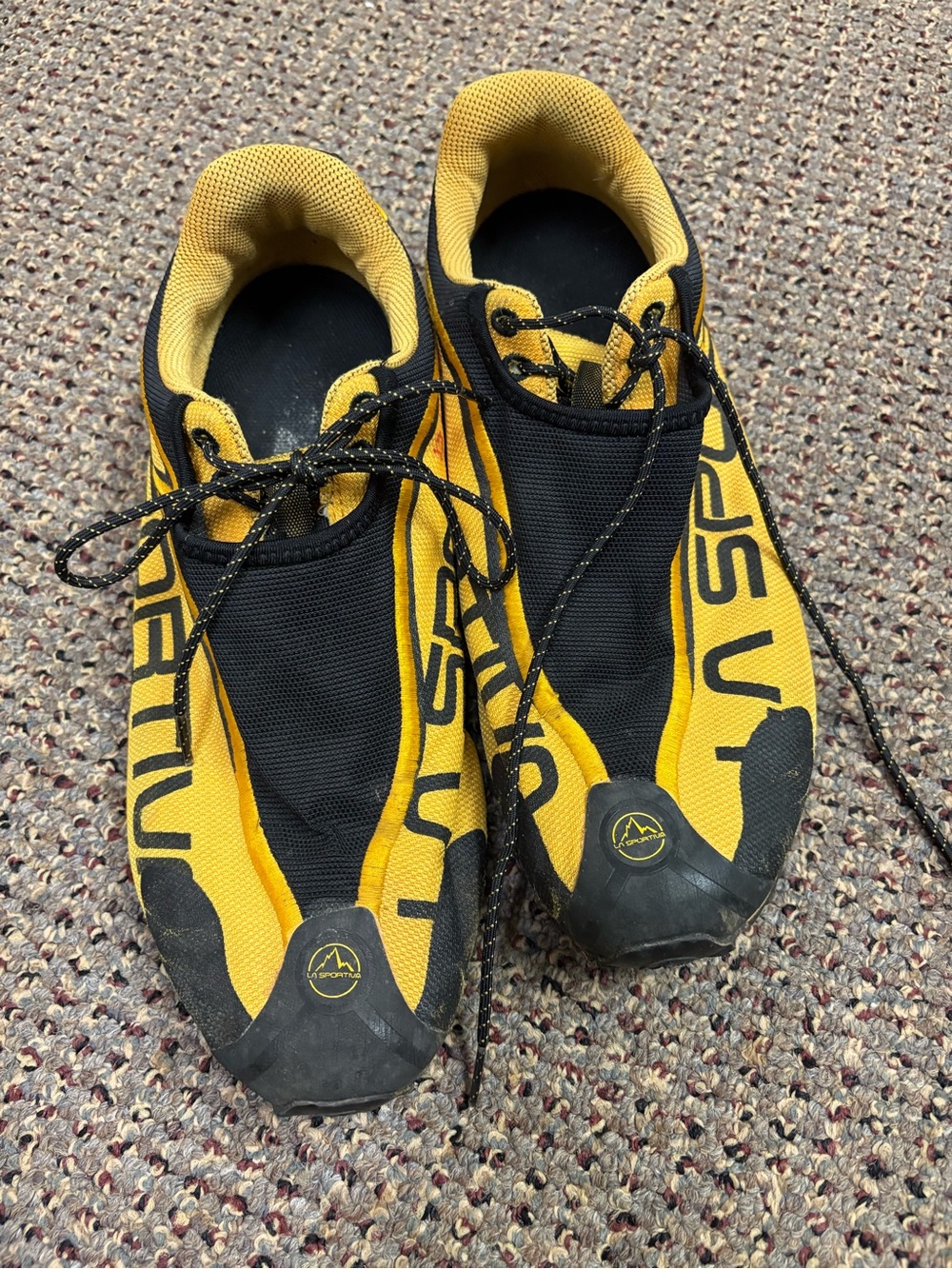 La Sportiva Men’s Yellow and Black Approach Shoes